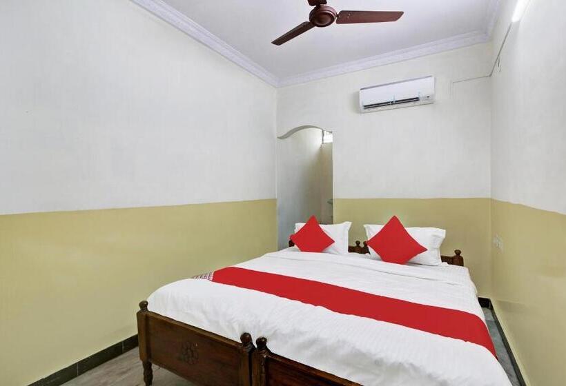 اتاق کلاسیک سه تخته, O Suraj Residency