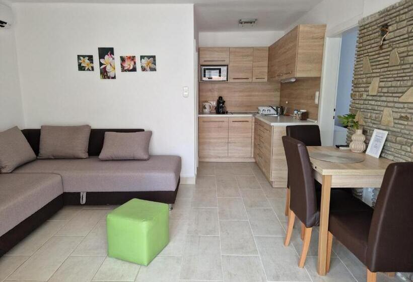 آپارتمان 2 خوابه, Balaton Apartman Füred