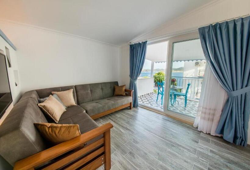 استودیوی استاندارد با چشم‌انداز دریا, Ceylan Boutique House