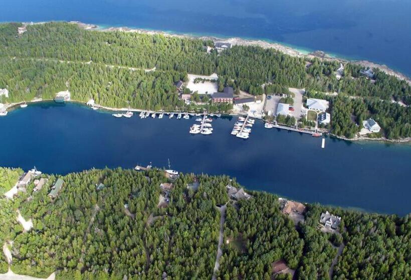 کابین, Big Tub Resort & Marina