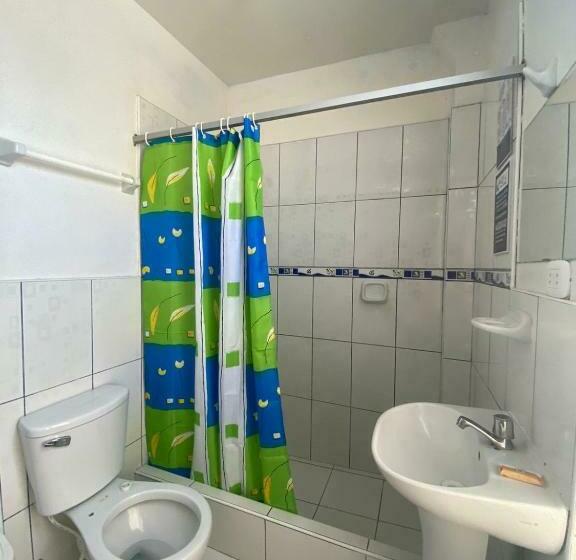 اتاق لوکس, Hostal Hogar 3 Estrellas   Chepén