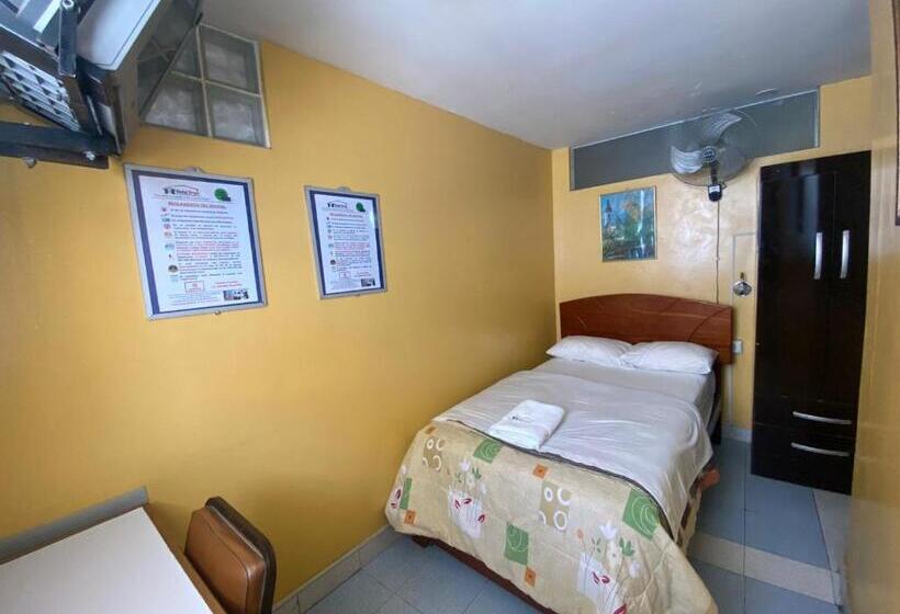 اتاق لوکس یک تخته, Hostal Hogar 3 Estrellas   Chepén