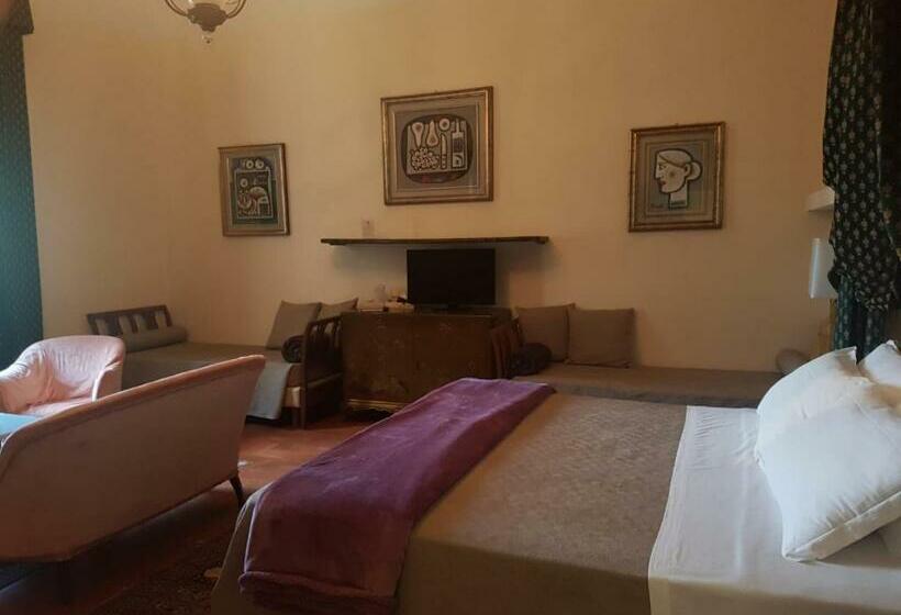 اتاق سوپریور چهار تخته, Locanda Di Casa Spadoni