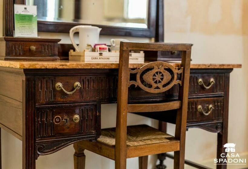 اتاق سوپریور, Locanda Di Casa Spadoni