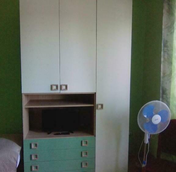 اتاق استاندارد سه نفره, B&b Vista Fiume