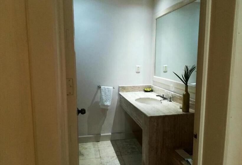 اتاق استاندارد با سرویس بهداشتی مشترک, Casa Isabella