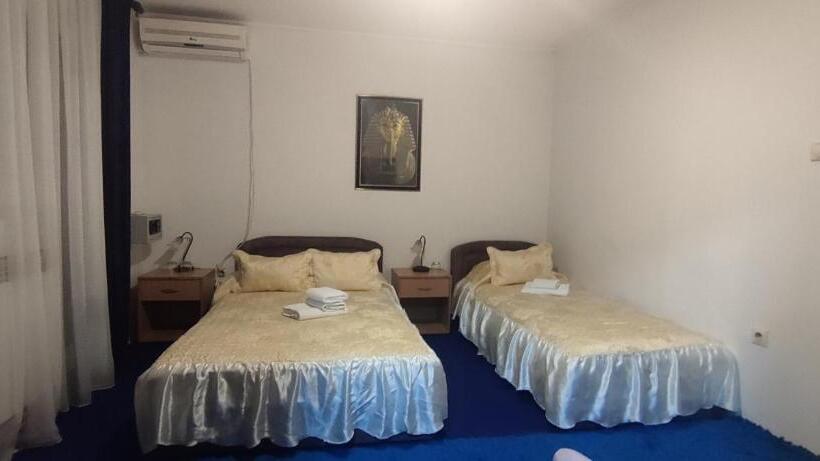 اتاق استاندارد یک نفره, Guesthouse Prenociste Faraon