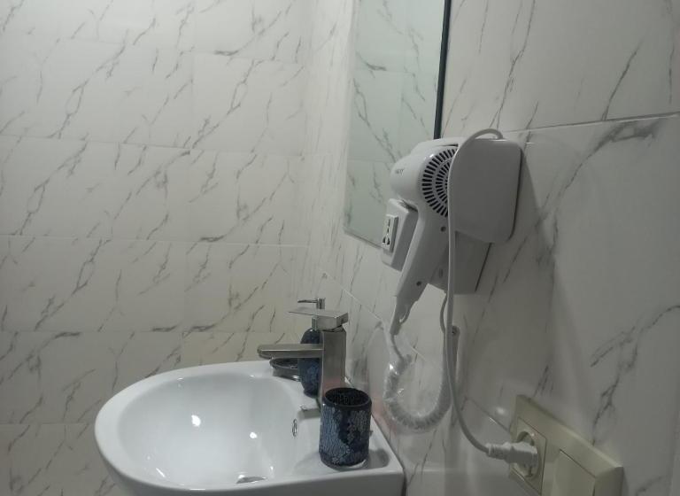 اتاق خانوادگی, Ira & Vaso S Guest House Borjomipark