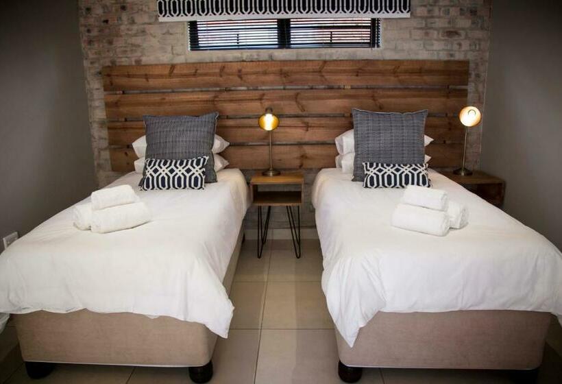 Номер Deluxe, Touching Senses Garden Cottages
