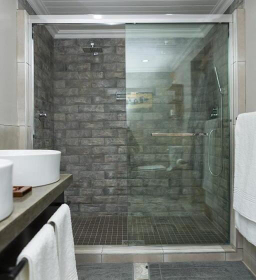 Президентский Люкс, Touching Senses Garden Cottages