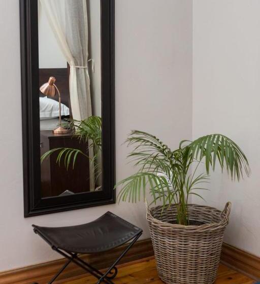 Президентский Люкс, Touching Senses Garden Cottages