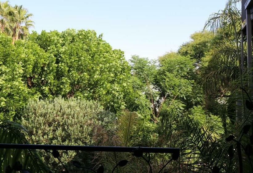 سوییت اجرایی, Villa Borghesi