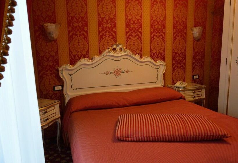 Standard Room, Belle Arti