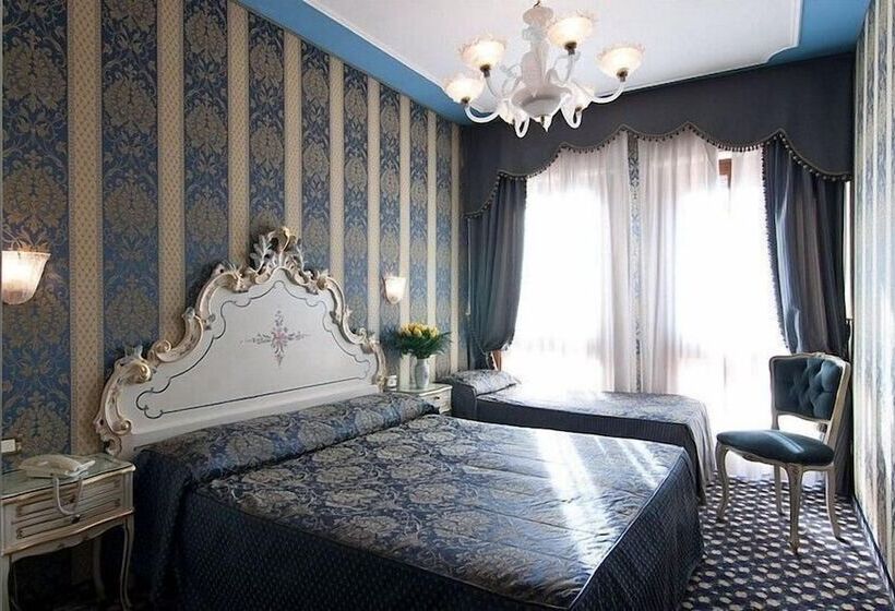 Standard Triple Room, Belle Arti