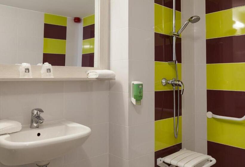 اتاق خانوادگی, Comfort Hotel Orléans Olivet