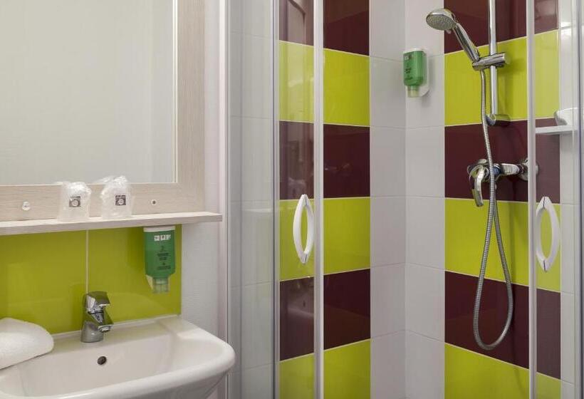 اتاق خانوادگی, Comfort Hotel Orléans Olivet