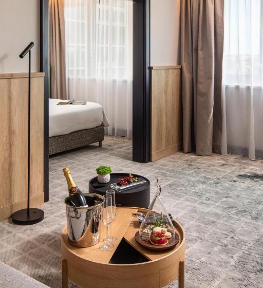 Suite Junior, Crowne Plaza Budapest