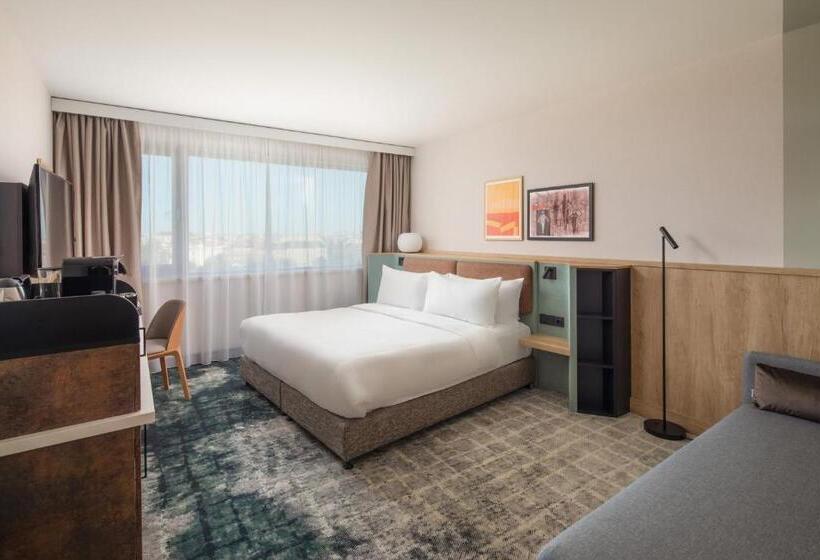 اتاق پرمیوم, Crowne Plaza Budapest, An Ihg