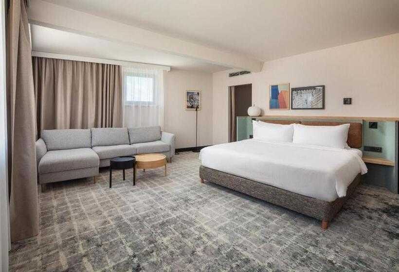 اتاق لوکس, Crowne Plaza Budapest, An Ihg