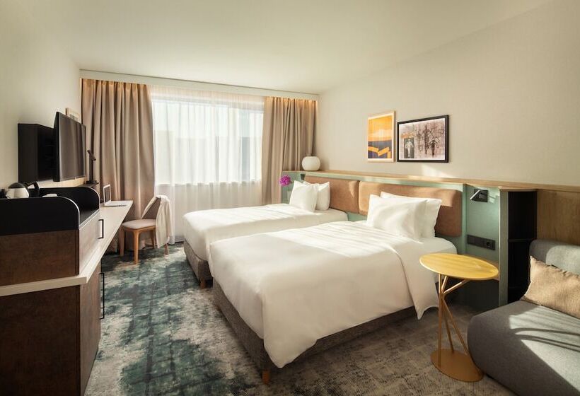 اتاق استاندارد, Crowne Plaza Budapest, An Ihg