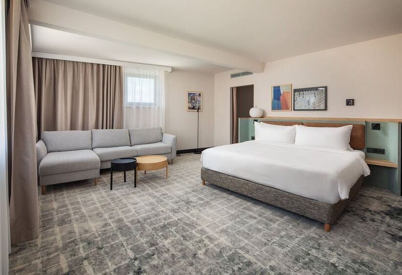 اتاق لوکس, Crowne Plaza Budapest, An Ihg