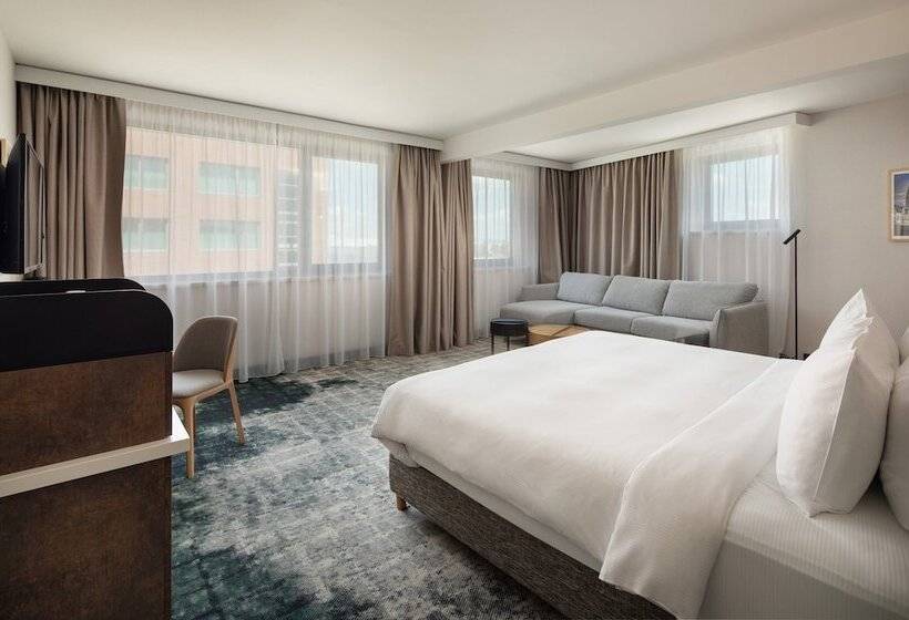اتاق لوکس, Crowne Plaza Budapest, An Ihg