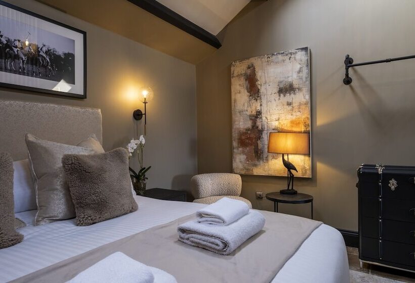 سوییت خانوادگی, Derwent Manor Boutique