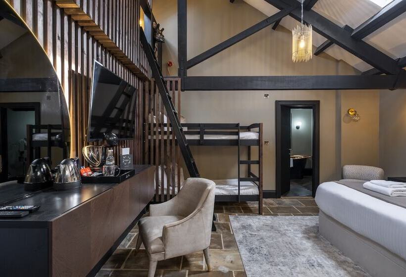 سوییت خانوادگی, Derwent Manor Boutique