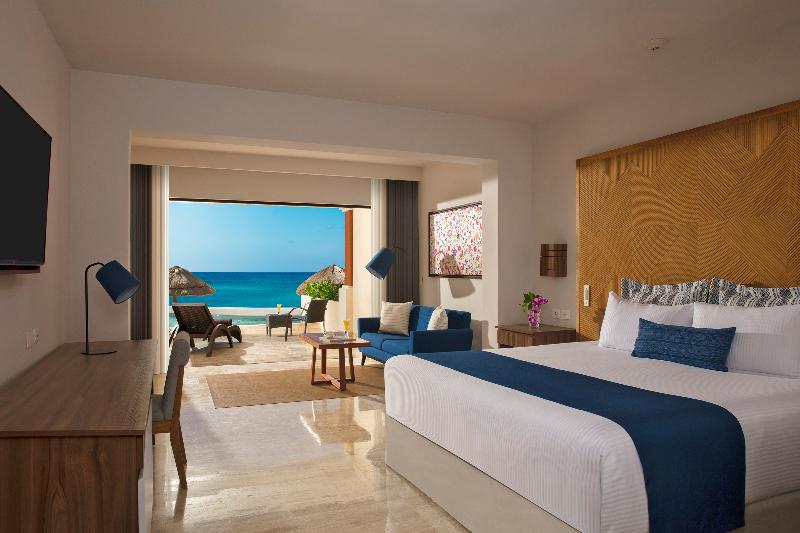 سوئیت جونیور کلوب با چشم‌انداز دریا, Dreams Sapphire Resort & Spa