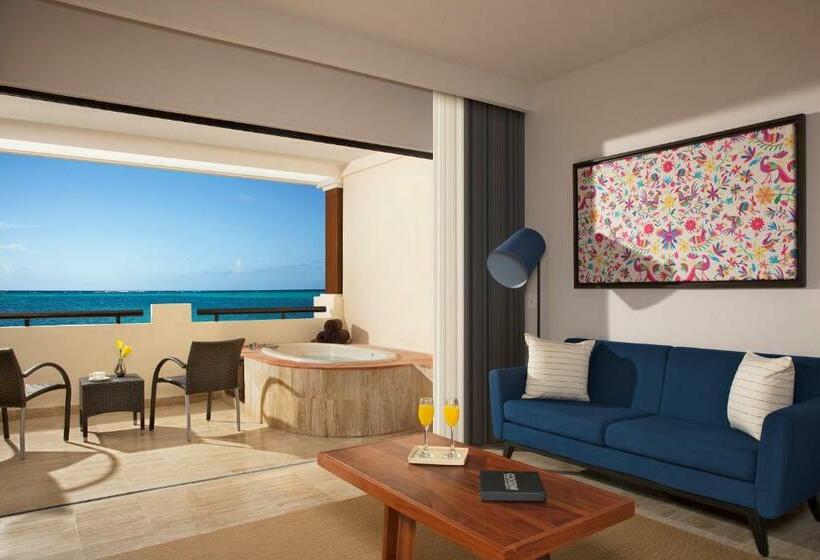 Club Junior Suite Sea View, Dreams Sapphire Resort & Spa  All Inclusive