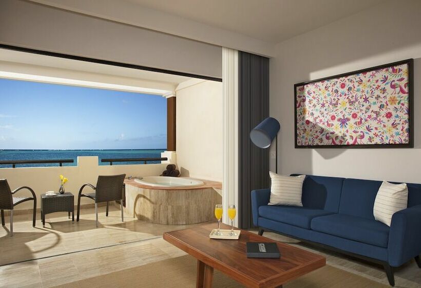 سوئیت جونیور کلوب با چشم‌انداز دریا, Dreams Sapphire Resort & Spa