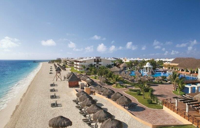 سوئیت جونیور کلوب با چشم‌انداز دریا, Dreams Sapphire Resort & Spa