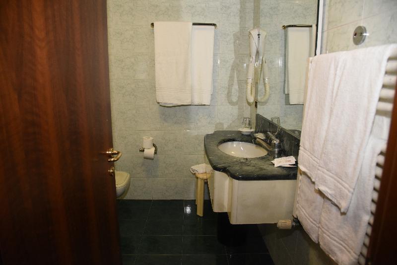 اتاق کلاسیک یک تخته, Duca d'Aosta
