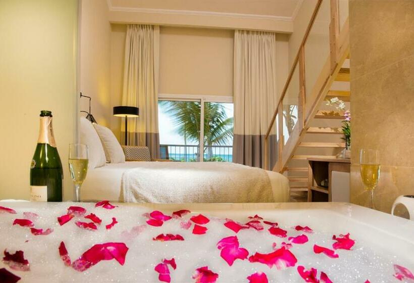 Suite, Grand Palladium Palace Resort Spa  All Inclusive