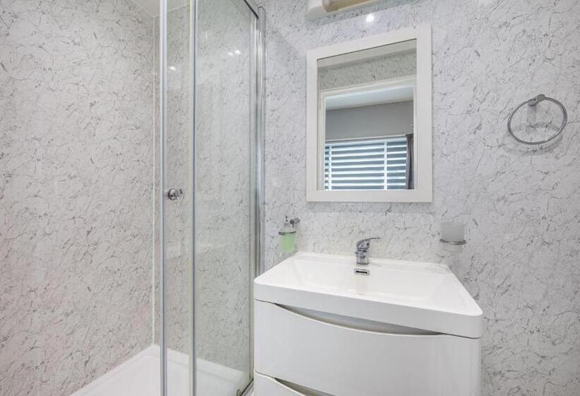اتاق استاندارد, King Solomon Hotel  Golders Green