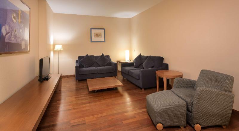 Superior Room with Terrace, NH Marbella