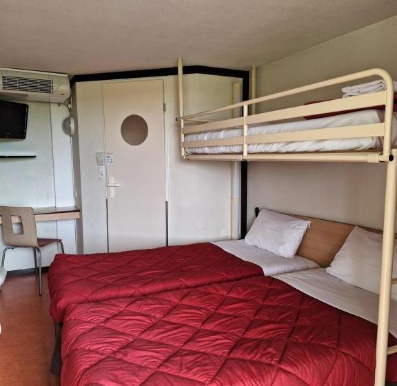 Standard Triple Room, Premiere Classe Chateauroux  Saint Maur