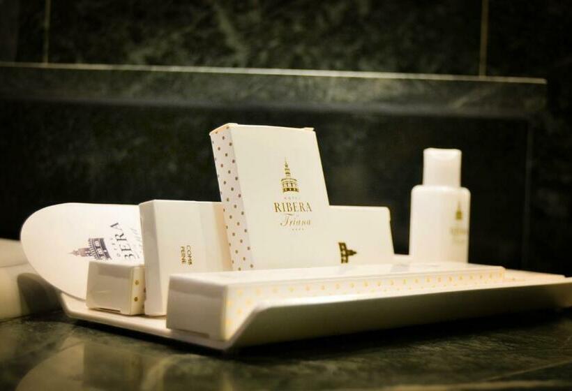 اتاق استاندارد سه نفره, Ribera De Triana   Reopening!