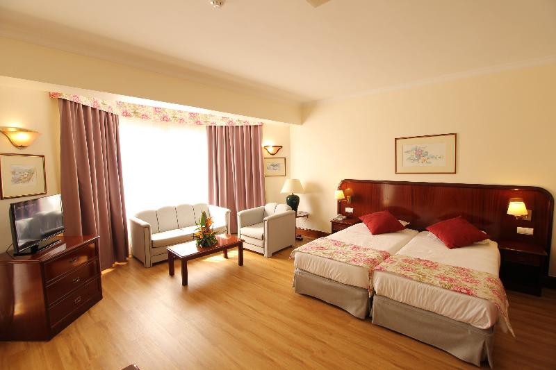 استودیوی استاندارد, Suite Hotel Jardins Da Ajuda