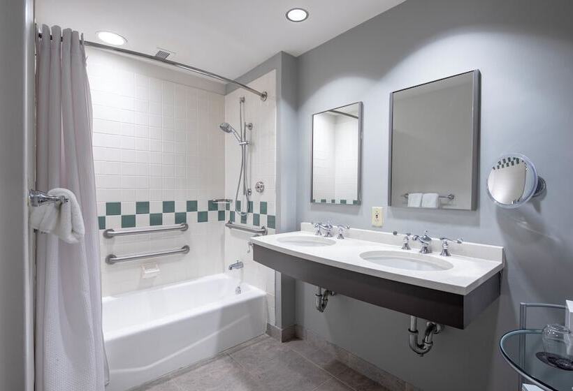 اتاق استاندارد برای معلولان, Universal S Hard Rock Hotel®