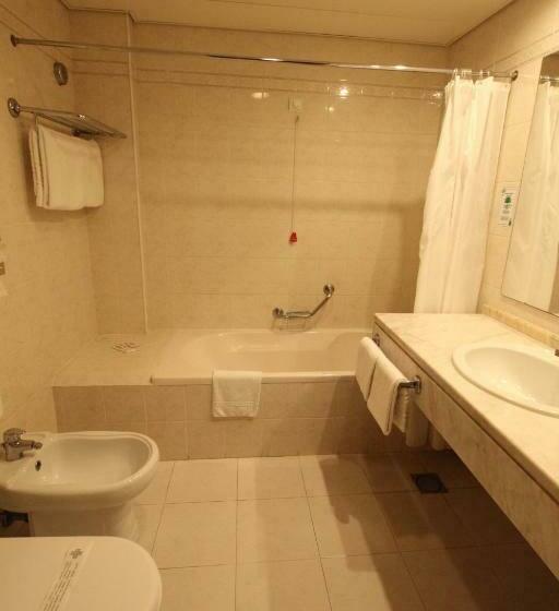 سوئیت با بالکن, Suite Hotel Jardins Da Ajuda