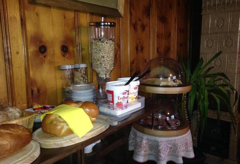 バルコニー付きスタンダードステューディオ, B&b Hotel & Appartements Chasa Valär