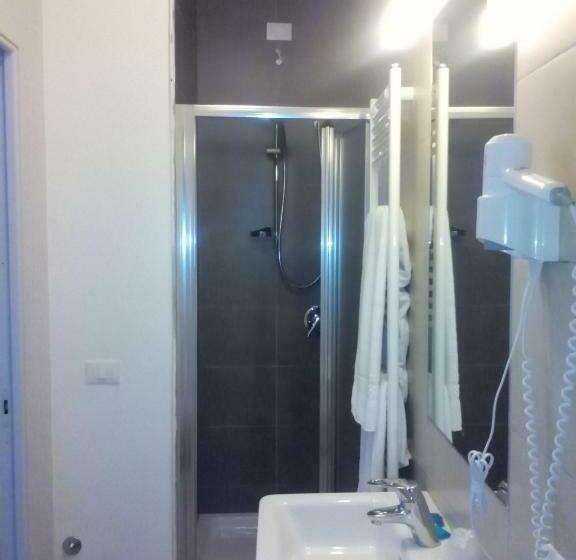اتاق استاندارد سه تخته با بالکن, B&b Valle Gio