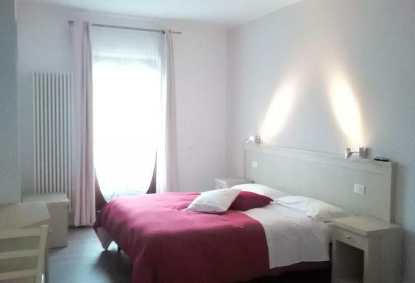 اتاق استاندارد سه تخته با بالکن, B&b Valle Gio