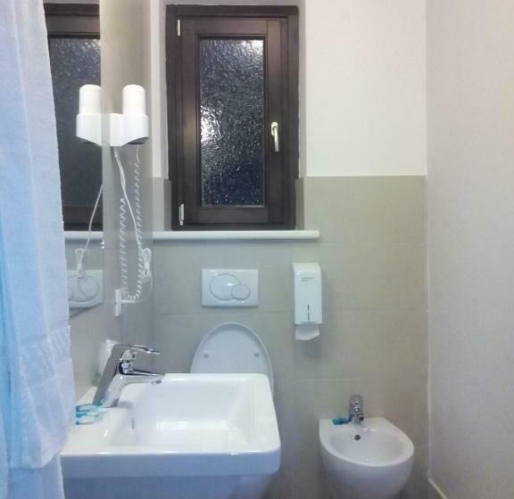 اتاق استاندارد سه تخته با بالکن, B&b Valle Gio