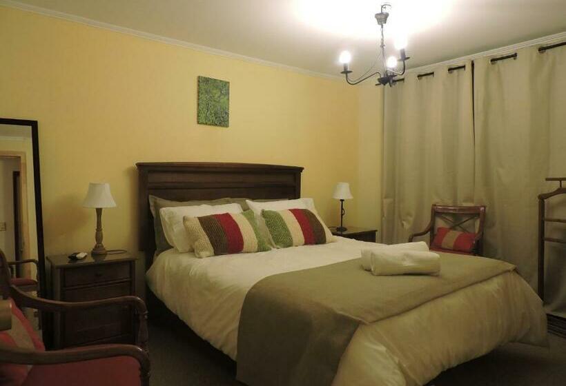 اتاق استاندارد با سرویس بهداشتی مشترک, Casa De Noah Bed & Breakfast