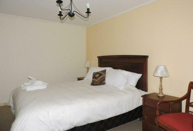 اتاق استاندارد با سرویس بهداشتی مشترک, Casa De Noah Bed & Breakfast