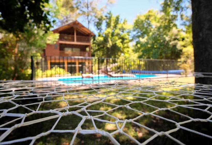 بانگلوی استاندارد, Casa De Noah Bed & Breakfast