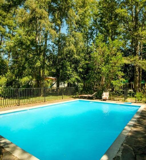 بانگلوی استاندارد, Casa De Noah Bed & Breakfast