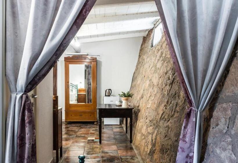 اتاق کلاسیک چهارنفره, Agriturismo Val Di Noto